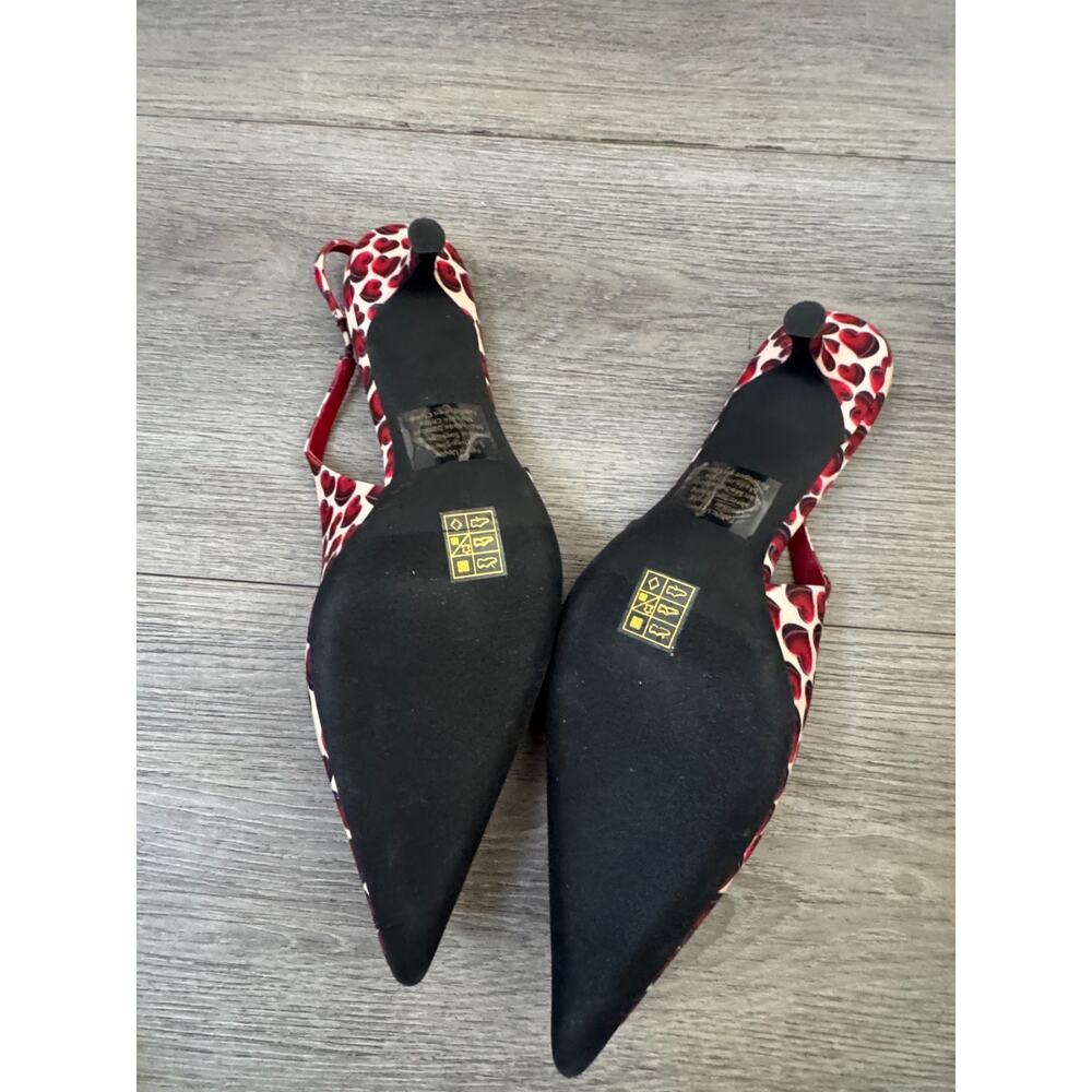 Jeffrey Campbell Slingback Pumps. Heart Motif size 9 New No Box - Picture 6 of 6
